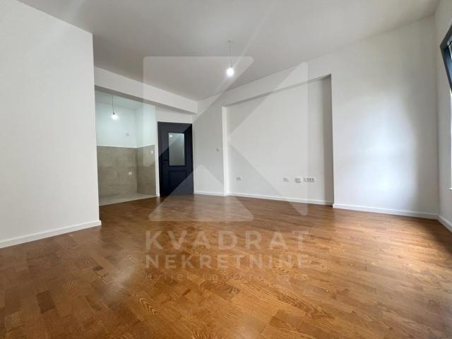 Izdavanje, Jednosoban stan, Podgorica, Zagorič, 45m2
