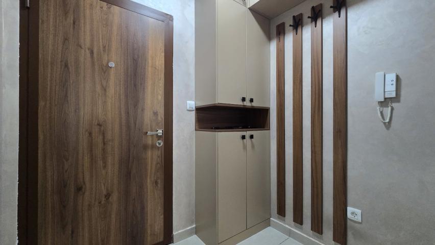 Jednosoban namješten stan, 45m2, Tološi, Podgorica