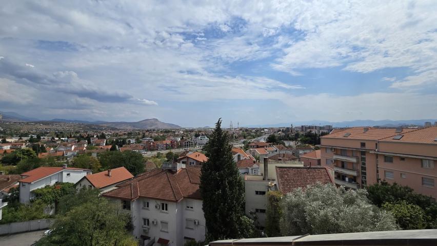 Poslovni prostor, 280m2, Gorica C, Podgorica