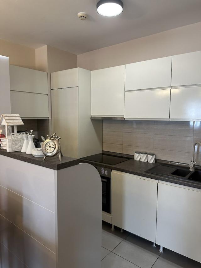 Dvosoban lijepo opremljen stan, 64m2, City kvart, Podgorica