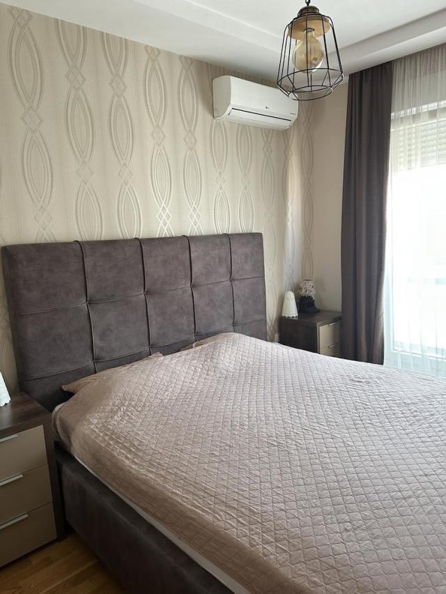 Dvosoban lijepo opremljen stan, 64m2, City kvart, Podgorica
