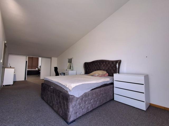Četvorosoban namješten dupleks, 160m2, Stari aerodrom, Podgorica