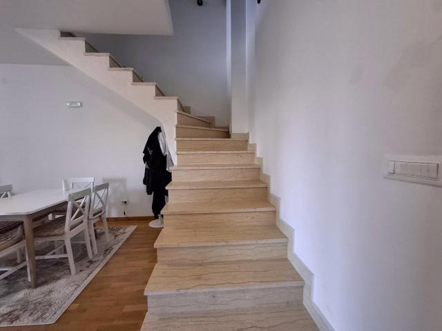 Četvorosoban namješten dupleks, 160m2, Stari aerodrom, Podgorica