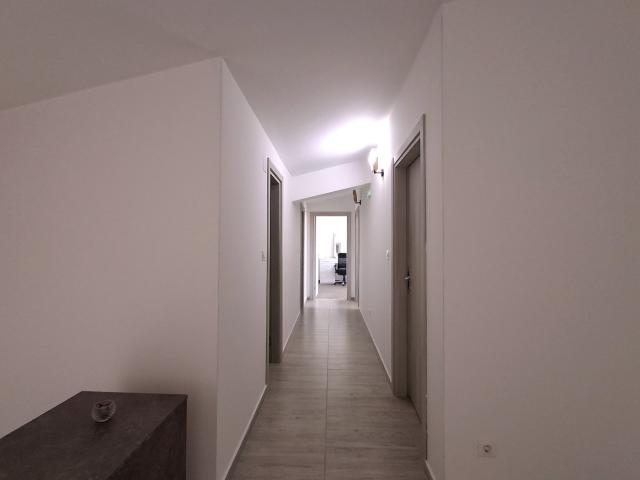 Četvorosoban namješten dupleks, 160m2, Stari aerodrom, Podgorica