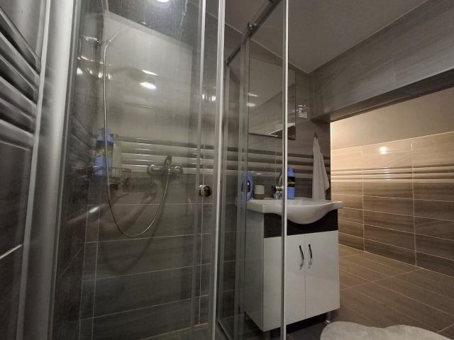 Četvorosoban namješten dupleks, 160m2, Stari aerodrom, Podgorica