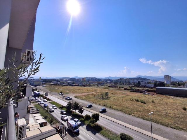 Četvorosoban namješten dupleks, 160m2, Stari aerodrom, Podgorica
