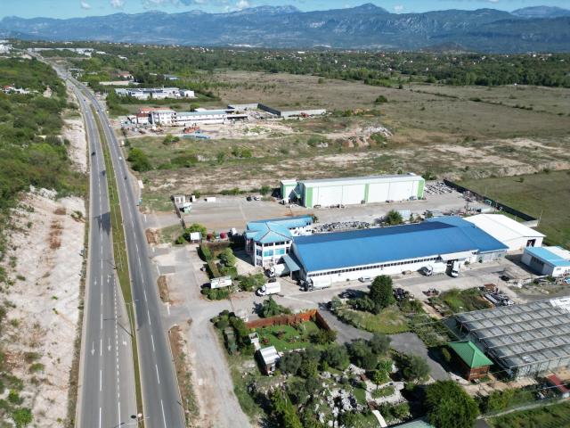 Poslovni objekat, 900m2, Mareza, Podgorica