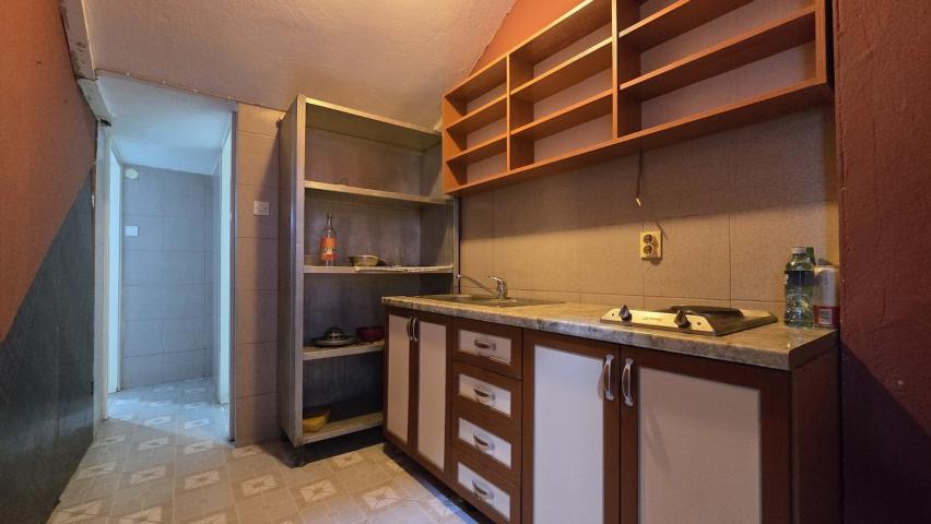Poslovni objekat, 900m2, Mareza, Podgorica