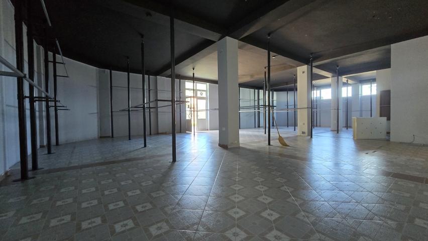 Poslovni objekat, 900m2, Mareza, Podgorica