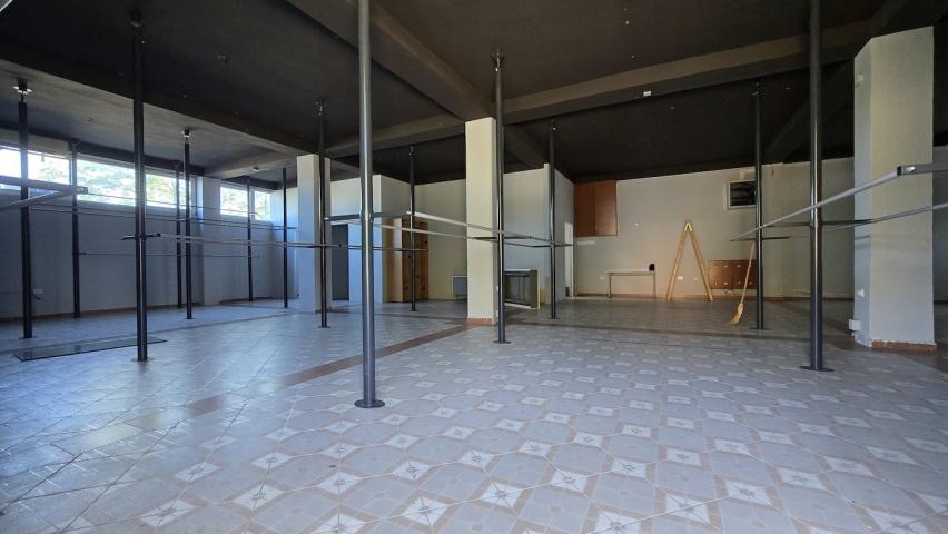 Poslovni objekat, 900m2, Mareza, Podgorica