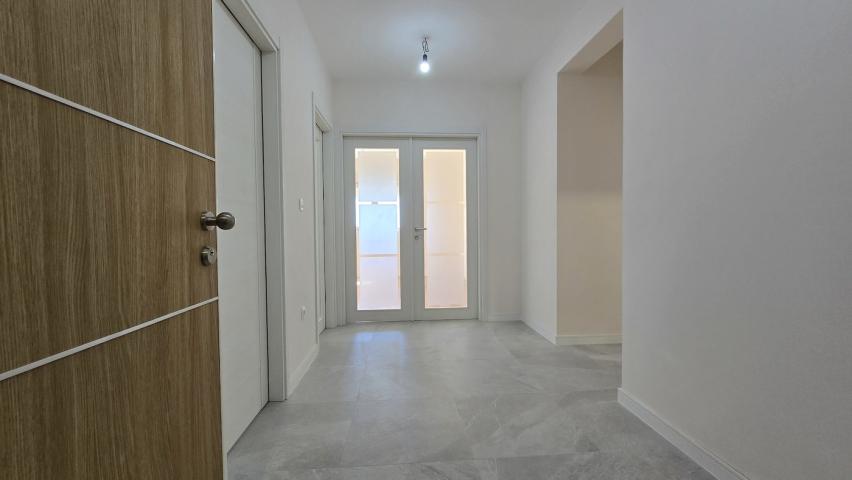 Trosoban stan, 93m2, Central point, Podgorica