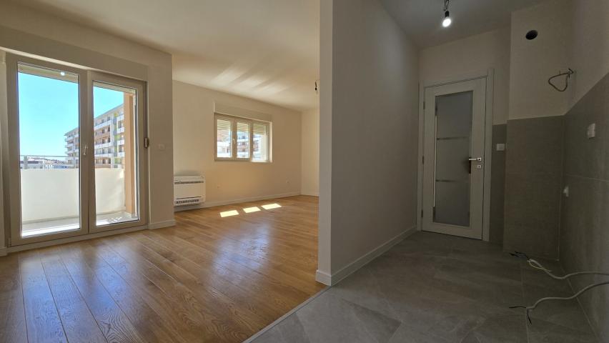 Trosoban stan, 93m2, Central point, Podgorica
