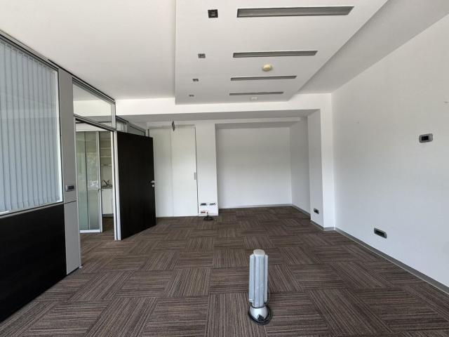 Poslovni prostor, 80m2, Preko Morače, Podgorica