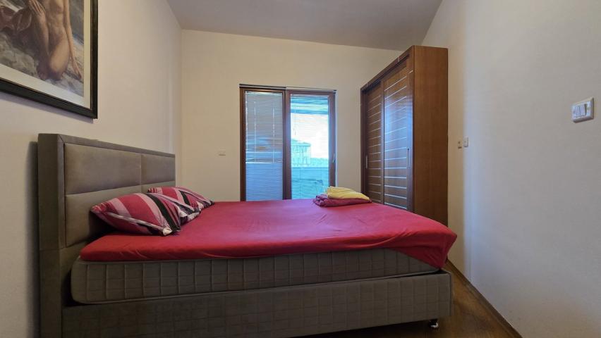 Dvosoban lijepo namješten stan, 100m2, Centar, Podgorica