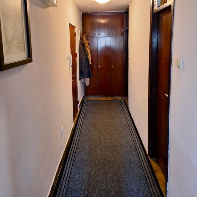 Dvosoban namješten stan, 76m2, Blok 5, Podgorica