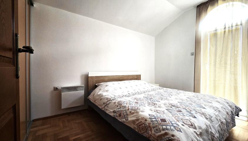 Namještena kuća, 180m2, Tološi, Podgorica