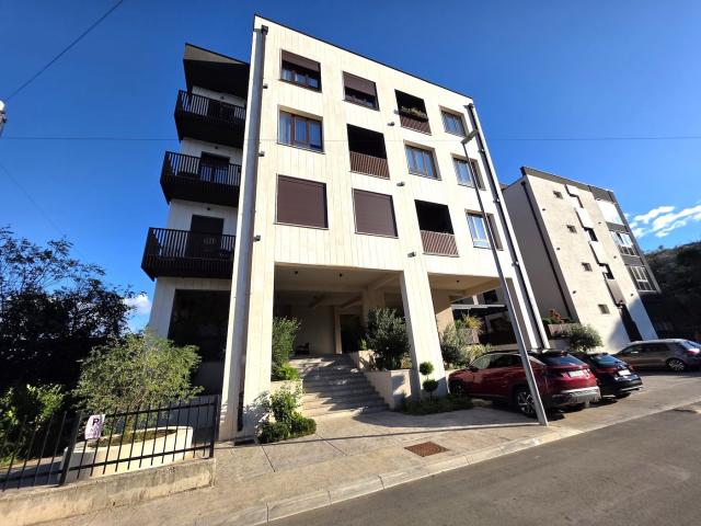 Jednosoban lijepo namješten stan, 47m2, Gornja Gorica, Podgorica