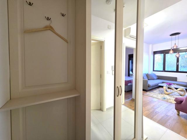Jednosoban lijepo namješten stan, 47m2, Gornja Gorica, Podgorica