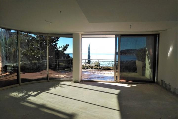 Trosoban stan, 167m2, Zavala, Budva