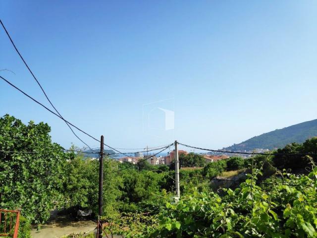 Kuća, 90m2, Maine, Budva