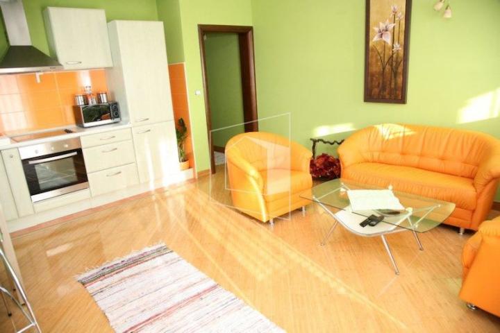 Vila, 560m2, Tivat