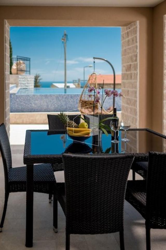 Vila, 170m2, Ivanovići, Budva