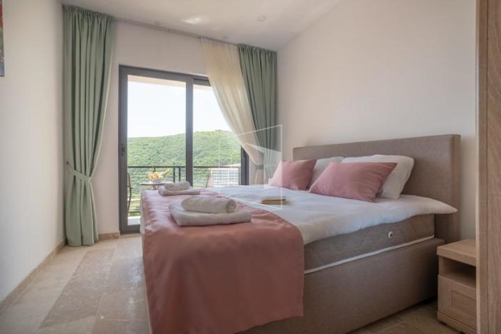 Vila, 170m2, Ivanovići, Budva