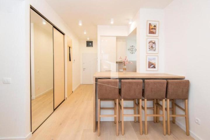 Jednosoban namješten stan, 41 m2, Donji Kalimanj, Tivat