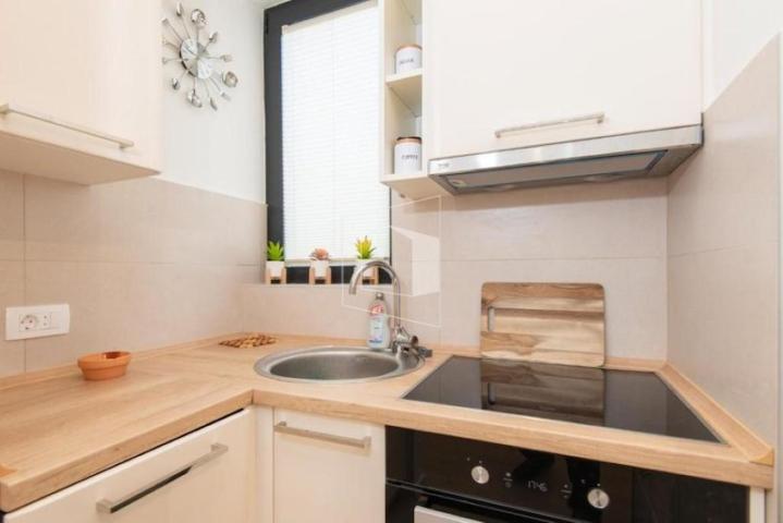 Jednosoban namješten stan, 41 m2, Donji Kalimanj, Tivat