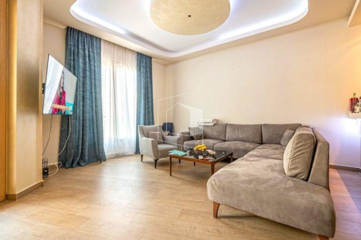 Dvosoban polunamješten stan, 104 m2, Rozino, Budva
