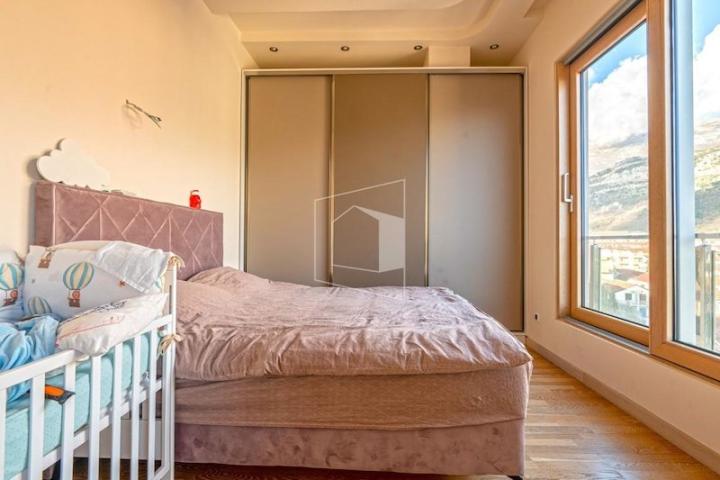 Dvosoban polunamješten stan, 104 m2, Rozino, Budva