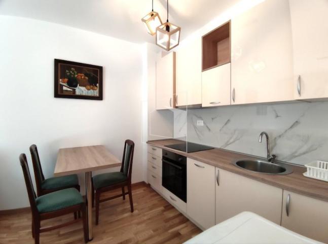 Jednosoban namješten stan, 40 m2, Rafailovići, Budva