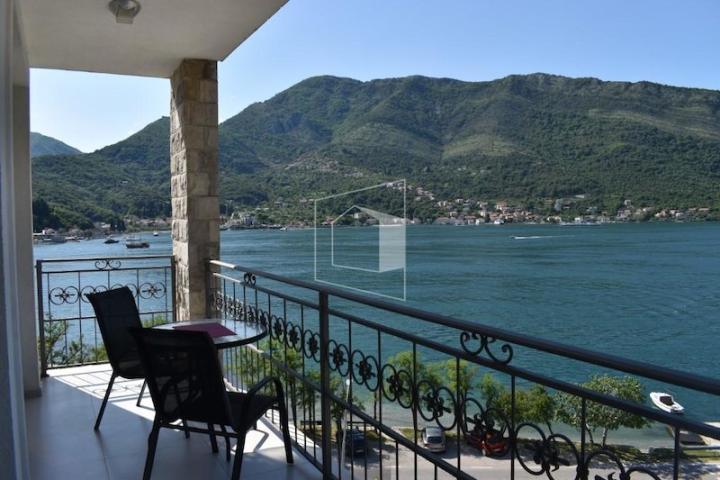 Dvosoban namješten stan, 87 m2, Lepetani, Tivat