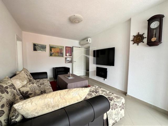 Dvosoban namješten stan, 75m2, Orjenski bataljon, Herceg Novi