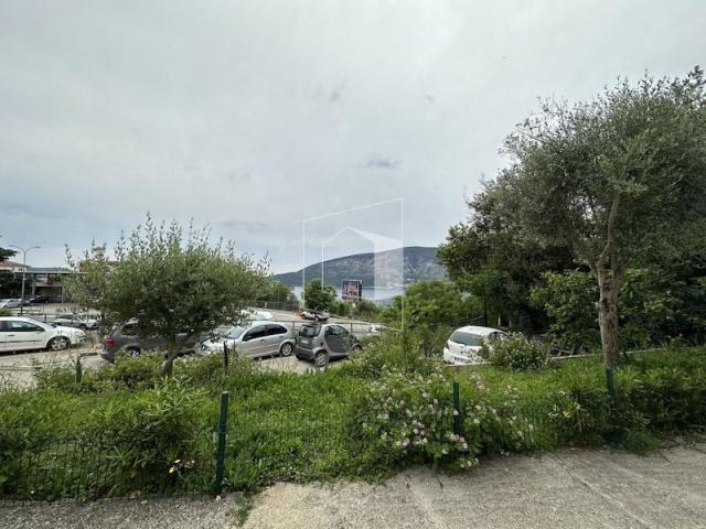 Dvosoban namješten stan, 75m2, Orjenski bataljon, Herceg Novi