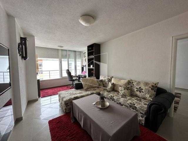 Dvosoban namješten stan, 75m2, Orjenski bataljon, Herceg Novi