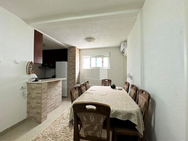 Dvosoban namješten stan, 75m2, Orjenski bataljon, Herceg Novi
