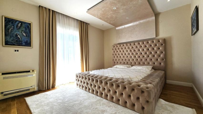Dvosoban lux namješten stan, 96m2, City kvart, Podgorica