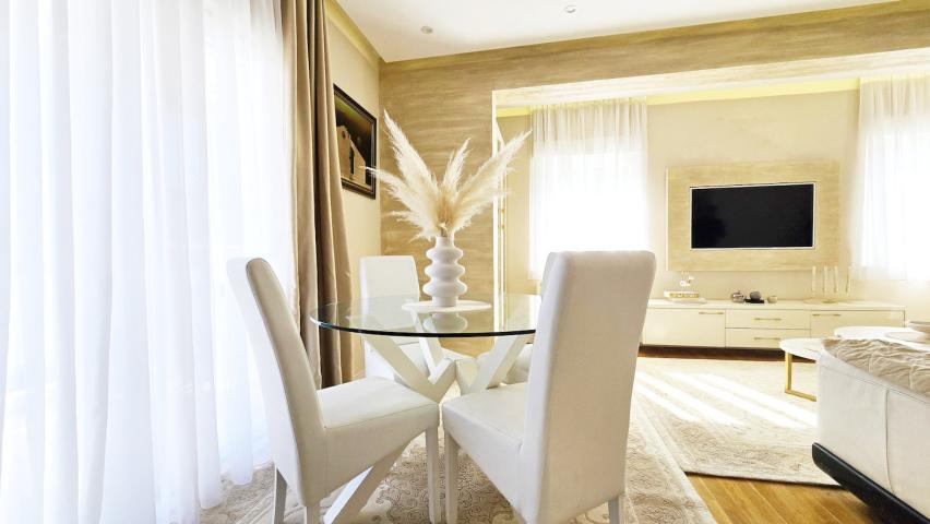 Dvosoban lux namješten stan, 96m2, City kvart, Podgorica