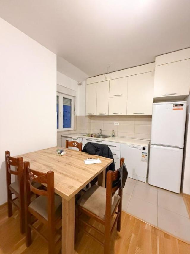 Dvosoban stan 57m2, Izdavanje, Podgorica