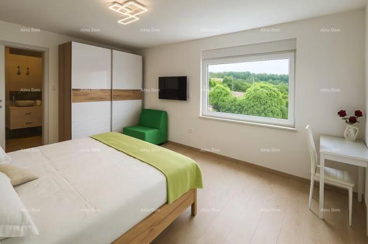 Kuća Grimalda, Luksuzna vila s bazenom i wellnessom