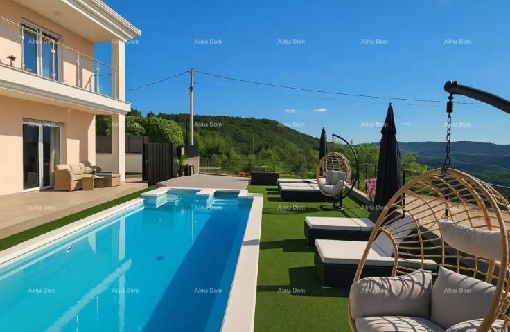 Kuća Grimalda, Luksuzna vila s bazenom i wellnessom