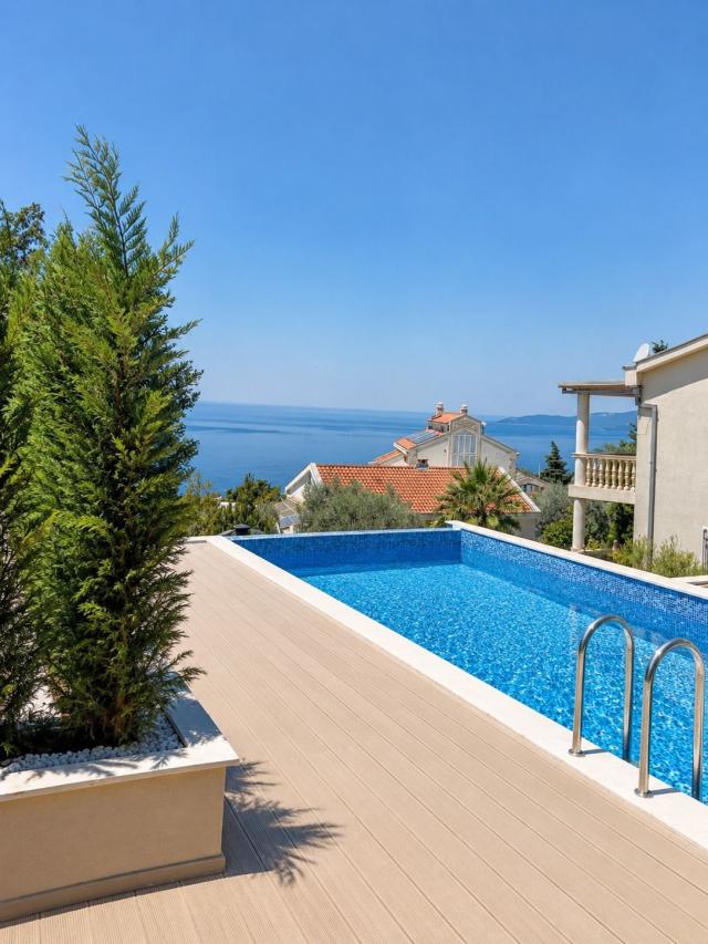 Townhouse luksuzna vila u ekskluzivnom kompleksu od 9 jedinica sa bazenom, garažom i panoramskim pog