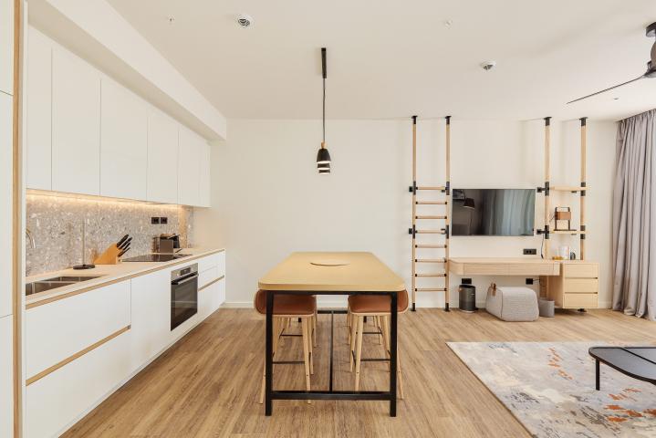 LUXURIOUS TWO BEDROOM APARTMENT