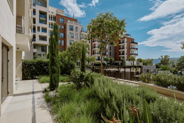 LUXURIOUS TWO BEDROOM APARTMENT
