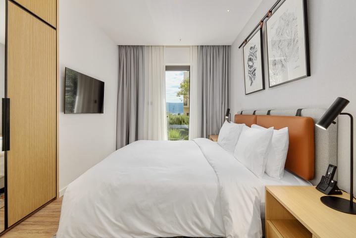LUXURIOUS TWO BEDROOM APARTMENT