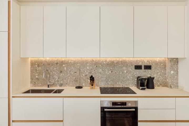 LUXURIOUS TWO BEDROOM APARTMENT