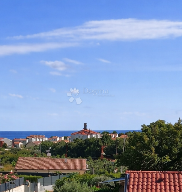 Zanimljiv mediteranski dom s pogledom na Brijune