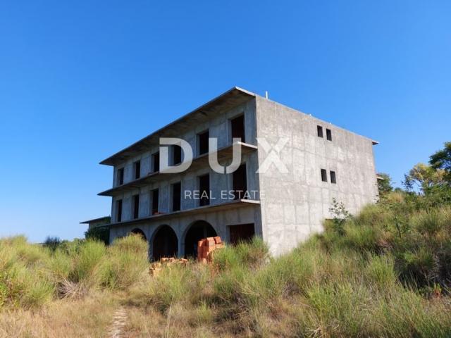 RTINA, ZADAR - Roh-bau hotel, prvi red do mora
