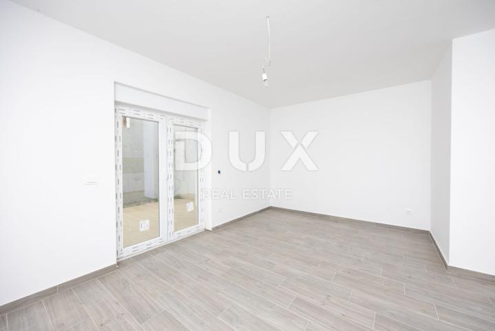 PRIMOŠTEN, DOLAC - SNIŽENO! Atraktivan apartman blizu mora